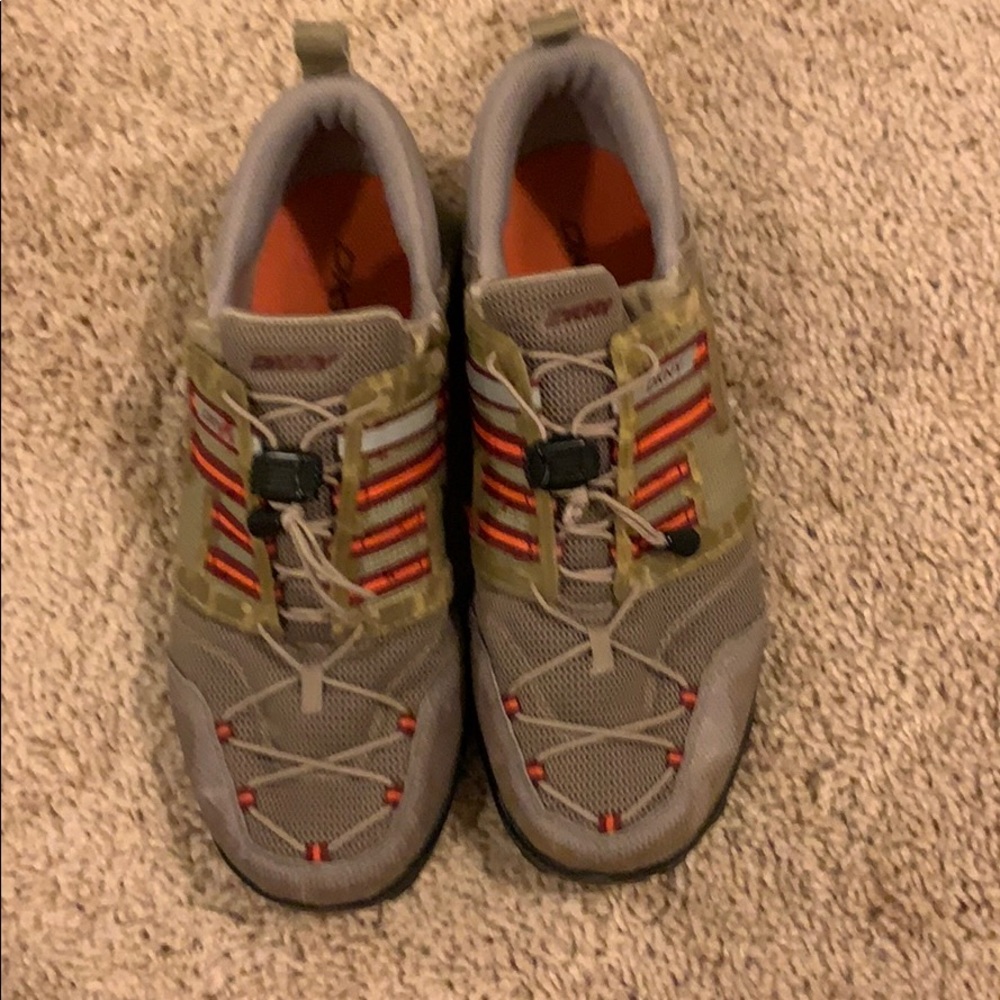 DKNY athletics tan and orange trim  shoes size 7.5